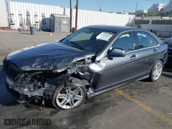 2009 Mercedes-Benz C-Class 3.5L Sport with VIN WDDGF56X39F210185, listed as a IAAI auction lot 41359354 with 1 mi miles. Bid and sale history available at carsss.com. Image 18.