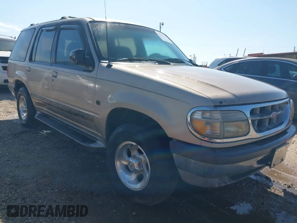 1997 Ford Explorer XLT with VIN 1FMDU32P3VZA18590, listed as a IAAI auction lot 42694445 with 137,939 mi miles and . Bid and sale history available at DreamBid. Image 1.