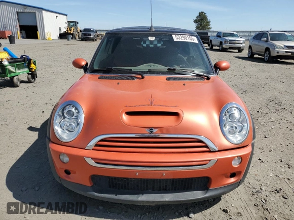 2005 MINI Convertible S with VIN WMWRH33485TF81057, listed as a Copart auction lot 53290165 with 95,123 mi miles and Salvage Title. Bid and sale history available at DreamBid. Image 5.