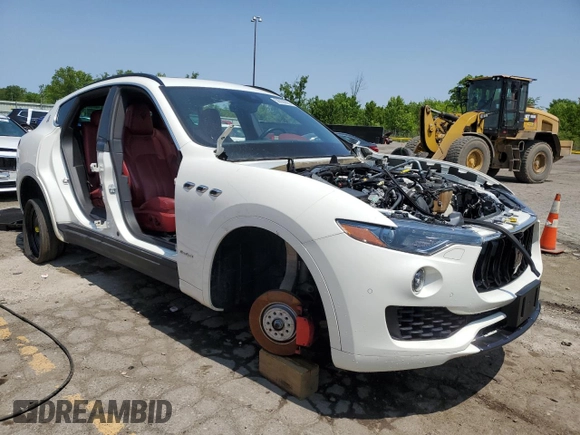 2018 Maserati Levante GranSport z VIN ZN661XUSXJX259582, wystawiony jako Copart lot #56030025 z przebiegiem Nie podano mil oraz Czysty tytuł • Clean title. Historia ofert i sprzedaży dostępna na DreamBid. Obrazek 4.