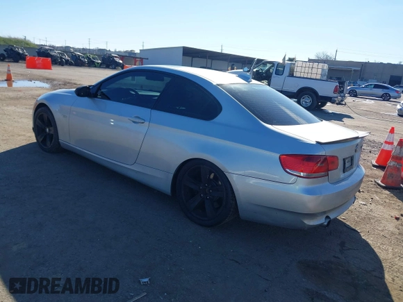 2009 BMW 3 Series 335i с VIN WBAWB73549P044945, выставлен на аукционе IAAI как лот 41556993 с пробегом 185 832 миль миль и . История ставок и продаж доступна на DreamBid. Изображение 3.