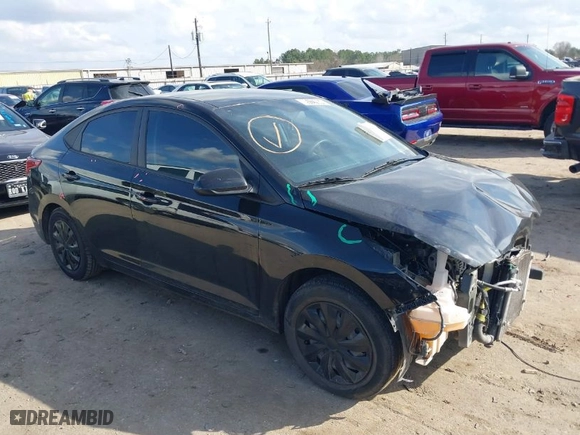 2022 Hyundai Accent SE with VIN 3KPC24A66NE164059, listed as a IAAI auction lot 41471840 with 44,085 mi miles. Bid and sale history available at carsss.com. Image 1.