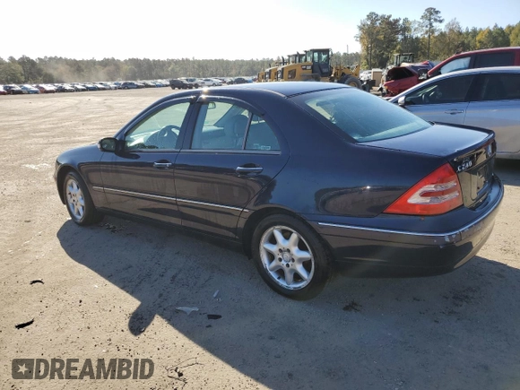 2003 Mercedes-Benz C 240 с VIN WDBRF81J63F395751, выставлен на аукционе Copart как лот 78801684 с пробегом 134 654 миль миль и Списание • Salvage title. История ставок и продаж доступна на DreamBid. Изображение 2.