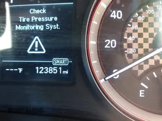 2019 Hyundai Veloster 2.0 with VIN KMHTG6AF8KU019854, listed as a IAAI auction lot 41697113 with 123,851 mi miles. Bid and sale history available at carsss.com. Image 16.