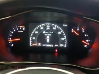 2014 Kia Cadenza Premium with VIN KNALN4D73E5144789, listed as a Copart auction lot 86185304 with 129,962 mi miles and Clean Title. Bid and sale history available at carsss.com. Image 9.