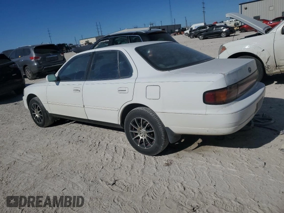 1993 Toyota Camry LE with VIN 4T1SK12E9PU220155, listed as a Copart auction lot 88475235 with 327,907 mi miles and Clean Title. Bid and sale history available at carsss.com. Image 2.