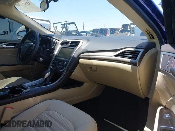 2016 Ford Fusion SE with VIN 3FA6P0H76GR356816, listed as a IAAI auction lot 42137780 with 69,465 mi miles and . Bid and sale history available at DreamBid. Image 5.