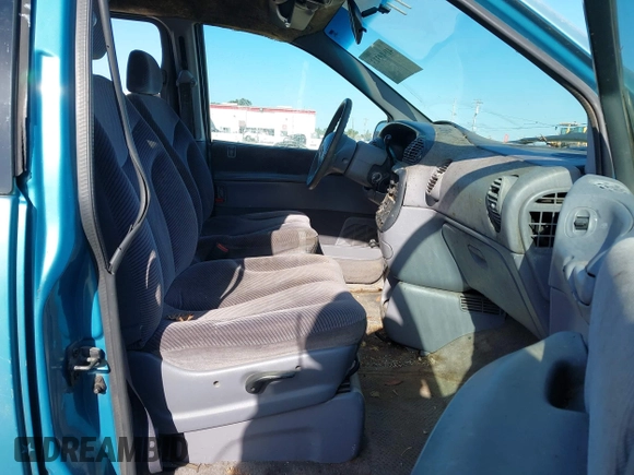1996 Dodge Caravan SE z VIN 1B4GP44R0TB386449, wystawiony jako IAAI lot #41949313 z przebiegiem 305 625 mil mil oraz . Historia ofert i sprzedaży dostępna na DreamBid. Obrazek 5.