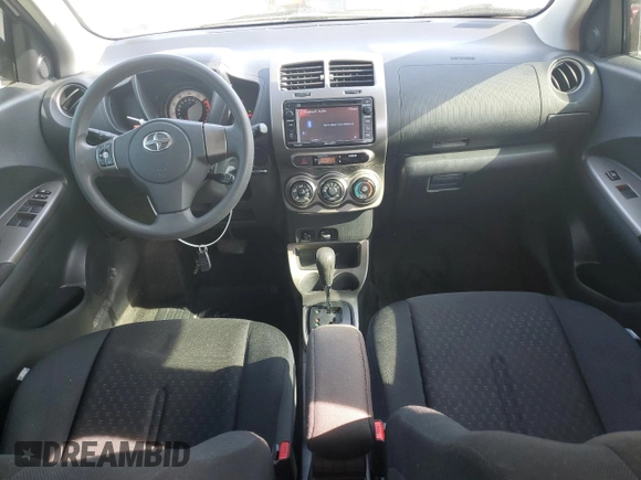 2014 Scion xD z VIN JTKKUPB41E1039907, wystawiony jako Copart lot #57040925 z przebiegiem 85 092 mil mil oraz Tytuł czysty. Historia ofert i sprzedaży dostępna na DreamBid. Obrazek 8.