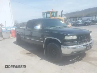 2002 Chevrolet Silverado 1500 LT with VIN 2GCEK19T721199574, listed as a IAAI auction lot 42074373 with 319,080 mi miles. Bid and sale history available at carsss.com. Image 1.