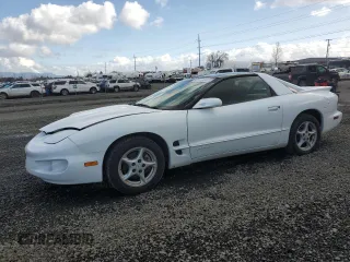 2001 Pontiac Firebird Formula z VIN 2G2FV22G112116104, wystawiony jako Copart lot #47191405 z przebiegiem 66 990 mil mil oraz Szkody całkowita. Historia ofert i sprzedaży dostępna na DreamBid. Obrazek 1.