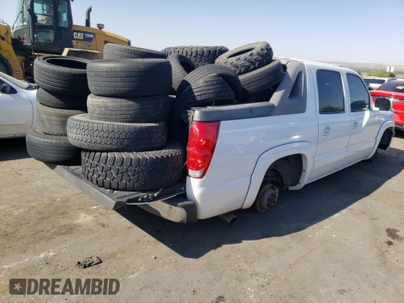 2004 Chevrolet Avalanche Z66 with VIN 3GNEC12T04G200072, listed as a Copart auction lot 70429874 with Not Provided miles and Non Repairable. Bid and sale history available at DreamBid. Image 3.