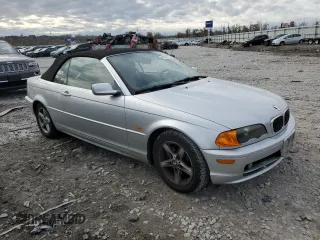 2002 BMW 3 Series 325Ci with VIN WBABS33492JY43255, listed as a Copart auction lot 80297624 with 138,885 mi miles and Salvage Title. Bid and sale history available at carsss.com. Image 4.