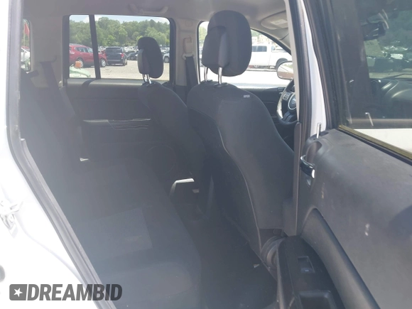 2016 Jeep Compass Sport with VIN 1C4NJCBA6GD560179, listed as a IAAI auction lot 42156503 with 177,265 mi miles and . Bid and sale history available at DreamBid. Image 8.