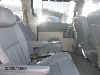 2009 Chrysler Town & Country Touring with VIN 2A8HR54X39R629941, listed as a IAAI auction lot 41525899 with 151,803 mi miles and . Bid and sale history available at DreamBid. Image 8.