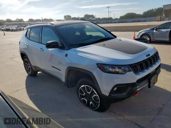 2024 Jeep Compass Trailhawk with VIN 3C4NJDDN6RT144748, listed as a Copart auction lot 62675405 with 22,511 mi miles and Clean title. Bid and sale history available at DreamBid. Image 4.