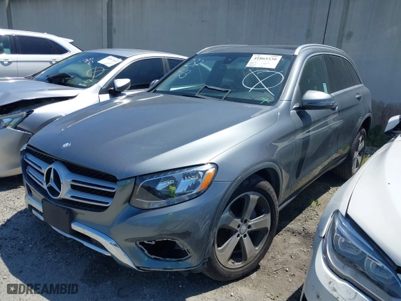 2017 Mercedes-Benz GLC with VIN WDC0G4JB9HF172775, listed as a IAAI auction lot 41865330 with 55,917 mi miles. Bid and sale history available at carsss.com. Image 20.