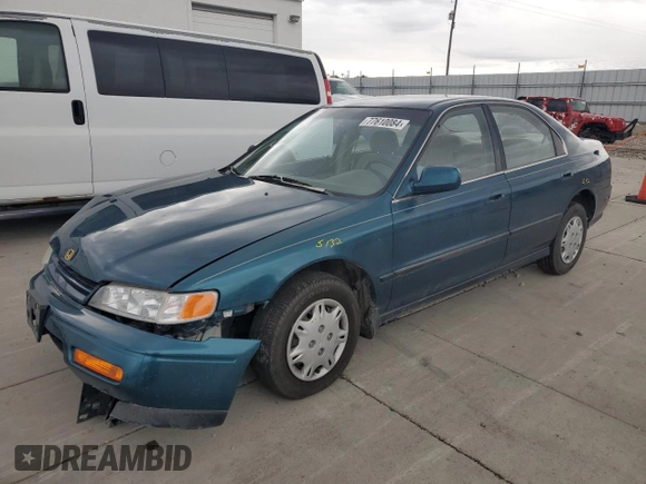 1995 Honda Accord LX with VIN JHMCD563XSC024970, listed as a Copart auction lot 77610084 with 194,640 mi miles and Salvage Title. Bid and sale history available at carsss.com. Image 1.