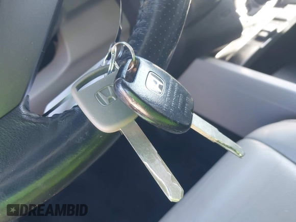2013 Honda Pilot EX-L with VIN 5FNYF3H79DB037477, listed as a IAAI auction lot 41649734 with 161,902 mi miles and . Bid and sale history available at DreamBid. Image 11.