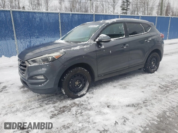 2016 Hyundai Tucson SE z VIN KM8J33A40GU184479, wystawiony jako Copart lot #83184724 z przebiegiem 150 732 mil mil oraz Czysty tytuł • Clean title. Historia ofert i sprzedaży dostępna na DreamBid. Obrazek 1.