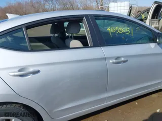 2017 Hyundai Elantra SE with VIN KMHD74LFXHU367332, listed as a IAAI auction lot 41652651 with 110,101 mi miles. Bid and sale history available at carsss.com. Image 13.