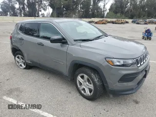 2023 Jeep Compass Sport z VIN 3C4NJDAN8PT516673, wystawiony jako Copart lot #50923195 z przebiegiem 84 875 mil mil oraz Szkoda całkowita • Salvage title. Historia ofert i sprzedaży dostępna na DreamBid. Obrazek 4.