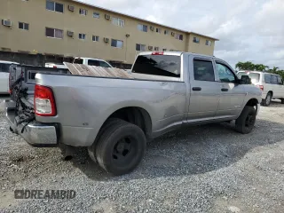 2022 Ram 3500 Tradesman with VIN 3C63RRGL6NG164578, listed as a Copart auction lot 73213274 with 122,607 mi miles and Clean Title. Bid and sale history available at carsss.com. Image 3.