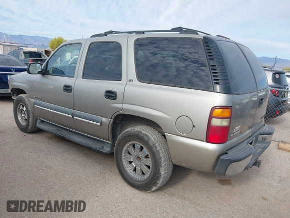 2002 Chevrolet Tahoe LS with VIN 1GNEC13V52R222517, listed as a IAAI auction lot 41994216 with 249,577 mi miles. Bid and sale history available at carsss.com. Image 3.