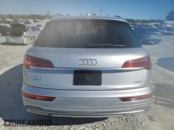 2021 Audi Q5 Premium Plus with VIN WA1BAAFY6M2105428, listed as a Copart auction lot 88976885 with 71,722 mi miles and Salvage Title. Bid and sale history available at carsss.com. Image 6.