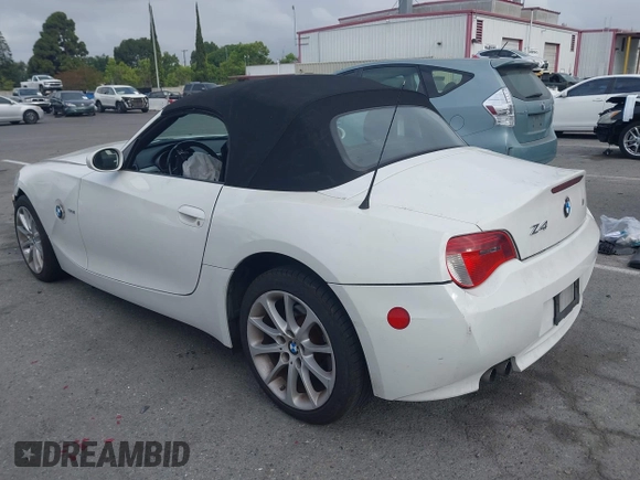 2007 BMW Z4 3.0i with VIN 4USBU33517LW70973, listed as a IAAI auction lot 42350022 with 159,207 mi miles and . Bid and sale history available at DreamBid. Image 3.