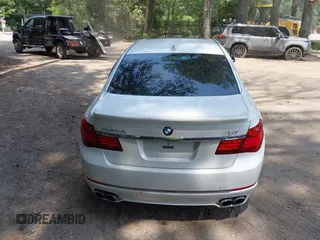 2013 BMW 7 Series 750Li with VIN WBAYE8C55DDS16013, listed as a IAAI auction lot 42709519 with 123,405 mi miles and . Bid and sale history available at DreamBid. Image 16.