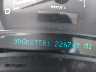 2005 Cadillac Escalade z VIN 1GYEC63N25R200026, wystawiony jako IAAI lot #41761210 z przebiegiem 226 747 mil mil oraz . Historia ofert i sprzedaży dostępna na DreamBid. Obrazek 16.