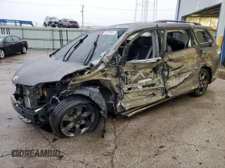 2012 Toyota Sienna SE with VIN 5TDXK3DC1CS221820, listed as a Copart auction lot 43203905 with 228,694 mi miles and Salvage Title. Bid and sale history available at carsss.com. Image 1.
