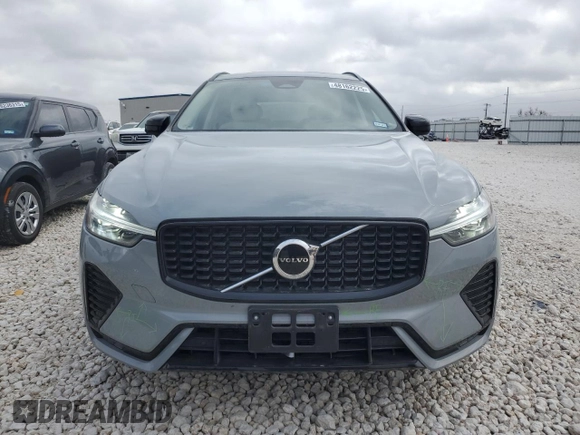 2024 Volvo XC60 Core Dark Theme z VIN YV4L12RKXR1763710, wystawiony jako Copart lot #48162225 z przebiegiem 12 694 mil mil oraz Szkoda całkowita • Salvage title. Historia ofert i sprzedaży dostępna na DreamBid. Obrazek 5.