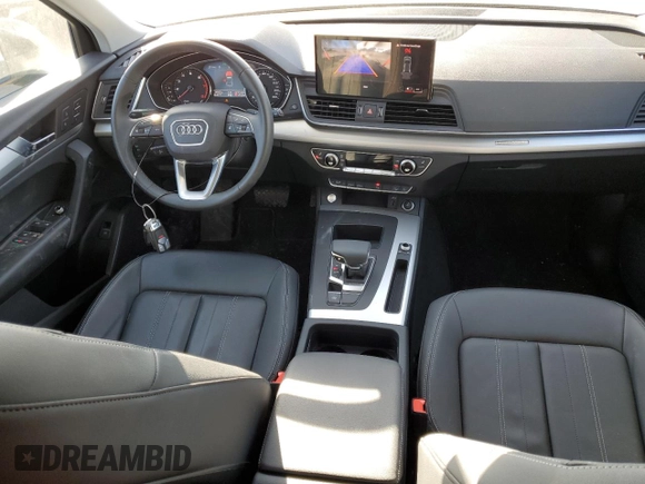 2024 Audi Q5 Komfort with VIN WA1AAAFY0R2062076, listed as a Copart auction lot 52988995 with 24,663 mi miles and Salvage Title. Bid and sale history available at carsss.com. Image 8.