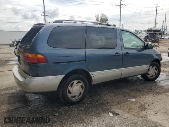 2000 Toyota Sienna LE with VIN 4T3ZF13C1YU267463, listed as a Copart auction lot 71667624 with 0 mi miles and Salvage Title. Bid and sale history available at carsss.com. Image 3.