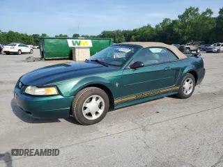 2001 Ford Mustang Deluxe with VIN 1FAFP44481F212921, listed as a Copart auction lot 62666035 with 125,600 mi miles and Salvage title. Bid and sale history available at DreamBid. Image 1.