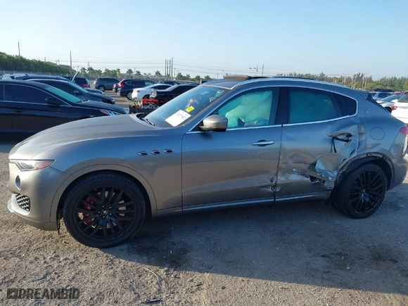 2019 Maserati Levante S with VIN ZN661YUA5KX314504, listed as a IAAI auction lot 41577303 with NaN miles. Bid and sale history available at carsss.com. Image 14.