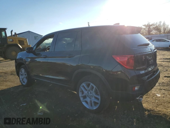 2025 Honda Passport EX-L z VIN 5FNYF8H55SB003951, wystawiony jako Copart lot #43849725 z przebiegiem 3013 mil mil oraz Szkody całkowita. Historia ofert i sprzedaży dostępna na DreamBid. Obrazek 2.
