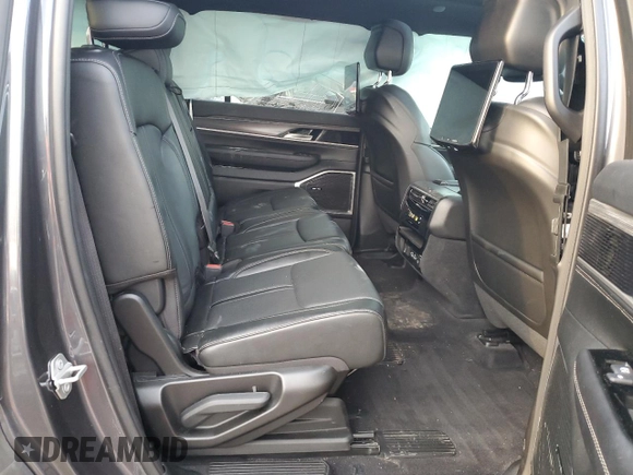 2023 Jeep Wagoneer Series II Carbide с VIN 1C4SJVBP2PS585000, выставлен на аукционе Copart как лот 86178334 с пробегом 14 028 миль миль и Списание • Salvage title. История ставок и продаж доступна на DreamBid. Изображение 11.