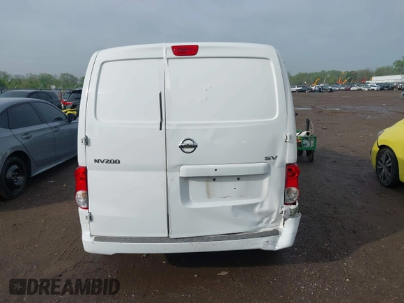2015 Nissan NV200 SV with VIN 3N6CM0KN0FK705020, listed as a IAAI auction lot 42192651 with 182,668 mi miles and . Bid and sale history available at DreamBid. Image 16.