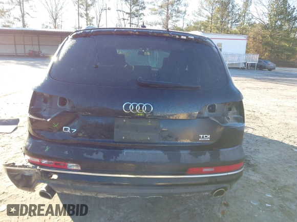 2015 Audi Q7 3.0L TDI Premium with VIN WA1CMAFE6FD019951, listed as a IAAI auction lot 41590509 with 125,000 mi miles. Bid and sale history available at carsss.com. Image 16.