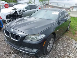 2012 BMW 5 Series 528i with VIN WBAXG5C5XCDX01864, listed as a IAAI auction lot 41910337 with 200,110 mi miles. Bid and sale history available at carsss.com. Image 18.