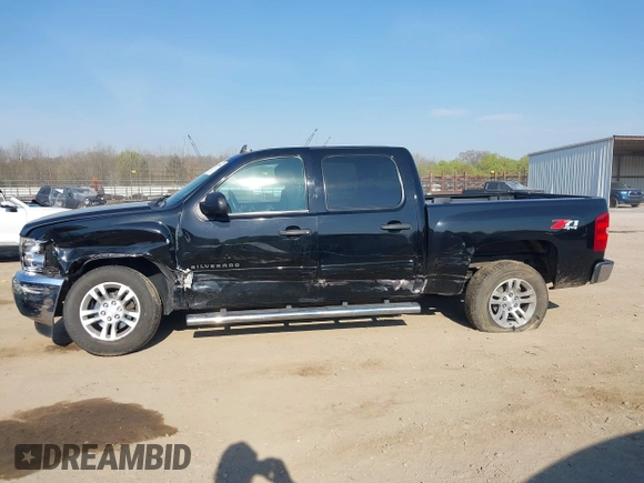 2013 Chevrolet Silverado 1500 LT with VIN 3GCPKSE7XDG216336, listed as a IAAI auction lot 41899590 with 38,398 mi miles. Bid and sale history available at carsss.com. Image 14.