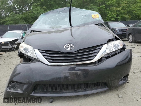 2012 Toyota Sienna LE AAS with VIN 5TDKK3DC7CS257912, listed as a Copart auction lot 58264265 with Not provided miles and Salvage title. Bid and sale history available at DreamBid. Image 5.