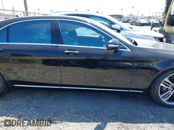 2019 Mercedes-Benz S 560 z VIN WDDUG8DB0KA456557, wystawiony jako IAAI lot #42327166 z przebiegiem 61 962 mil mil oraz . Historia ofert i sprzedaży dostępna na DreamBid. Obrazek 14.