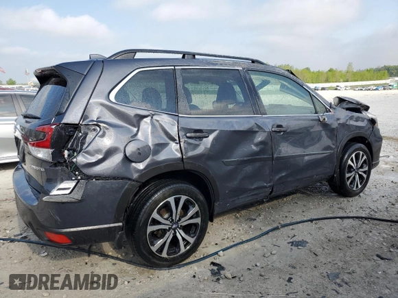 2021 Subaru Forester Limited with VIN JF2SKASC5MH591712, listed as a Copart auction lot 57068895 with 31,296 mi miles and Non repairable. Bid and sale history available at DreamBid. Image 3.