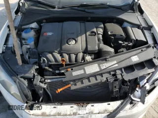 2012 Volkswagen Passat SE with VIN 1VWBH7A30CC045734, listed as a Copart auction lot 61510605 with 130,035 mi miles and Salvage title. Bid and sale history available at DreamBid. Image 11.