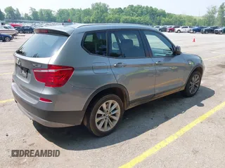 2013 BMW X3 xDrive28i z VIN 5UXWX9C50D0A17020, wystawiony jako IAAI lot #42457545 z przebiegiem 191 206 mil mil oraz . Historia ofert i sprzedaży dostępna na DreamBid. Obrazek 4.