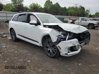 2019 Audi Q7 Prestige with VIN WA1VAAF76KD033457, listed as a Copart auction lot 58704735 with 57,297 mi miles and Salvage title. Bid and sale history available at DreamBid. Image 4.